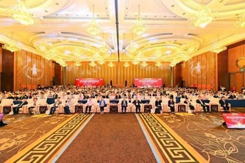 MAXHUB亮相中国医学技术大会 解锁数字化转型新模式