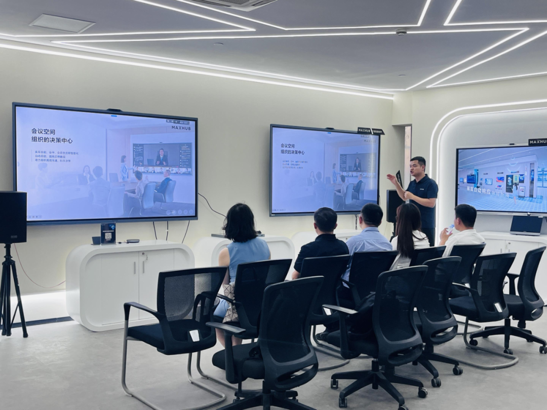 MAXHUB 亮相“创新之源”人民网调研行：以 AI 能力赋能千行百业